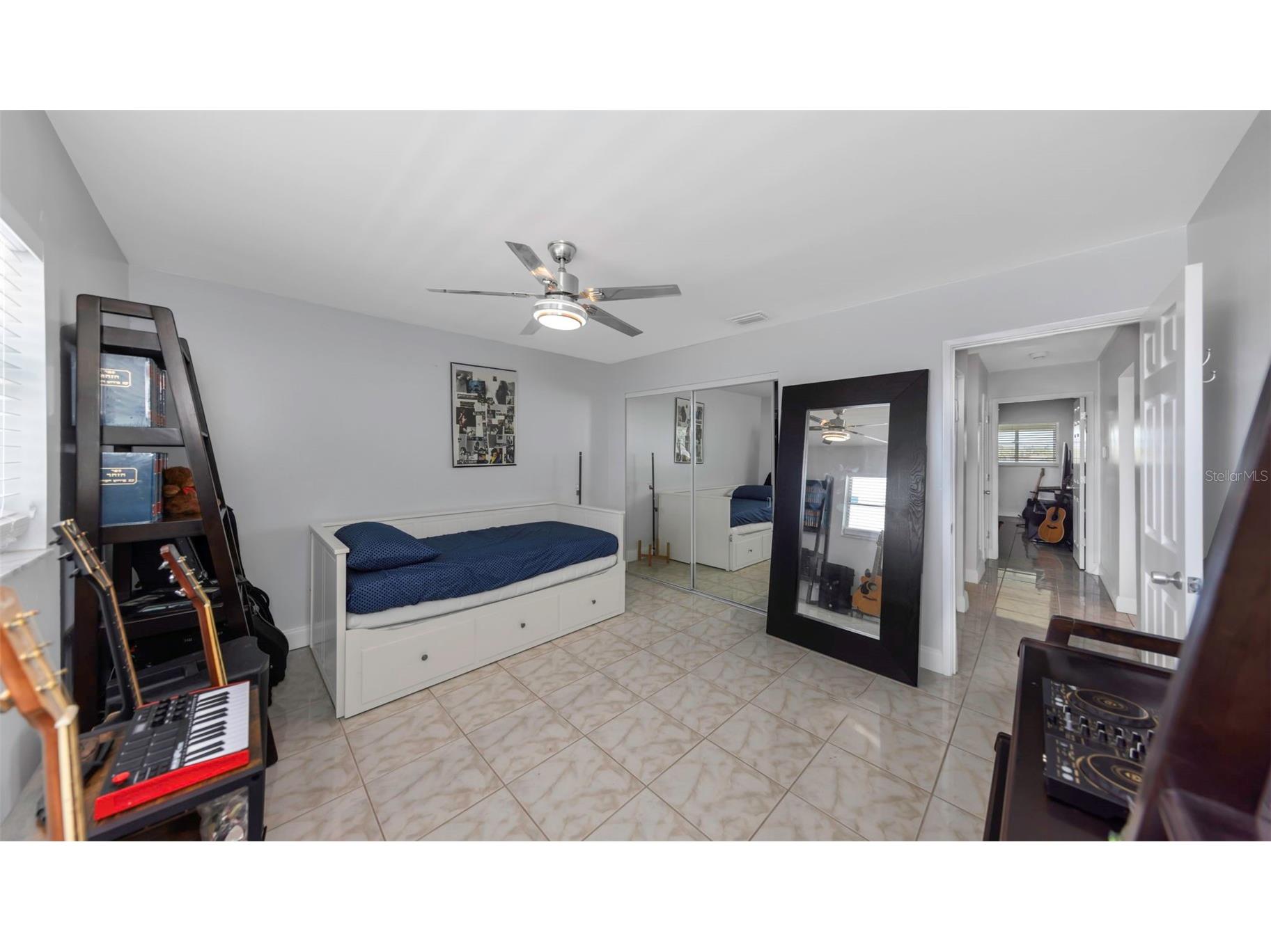 1819 Shore Drive S #318 South Pasadena FL 33707 TB8489184 image27