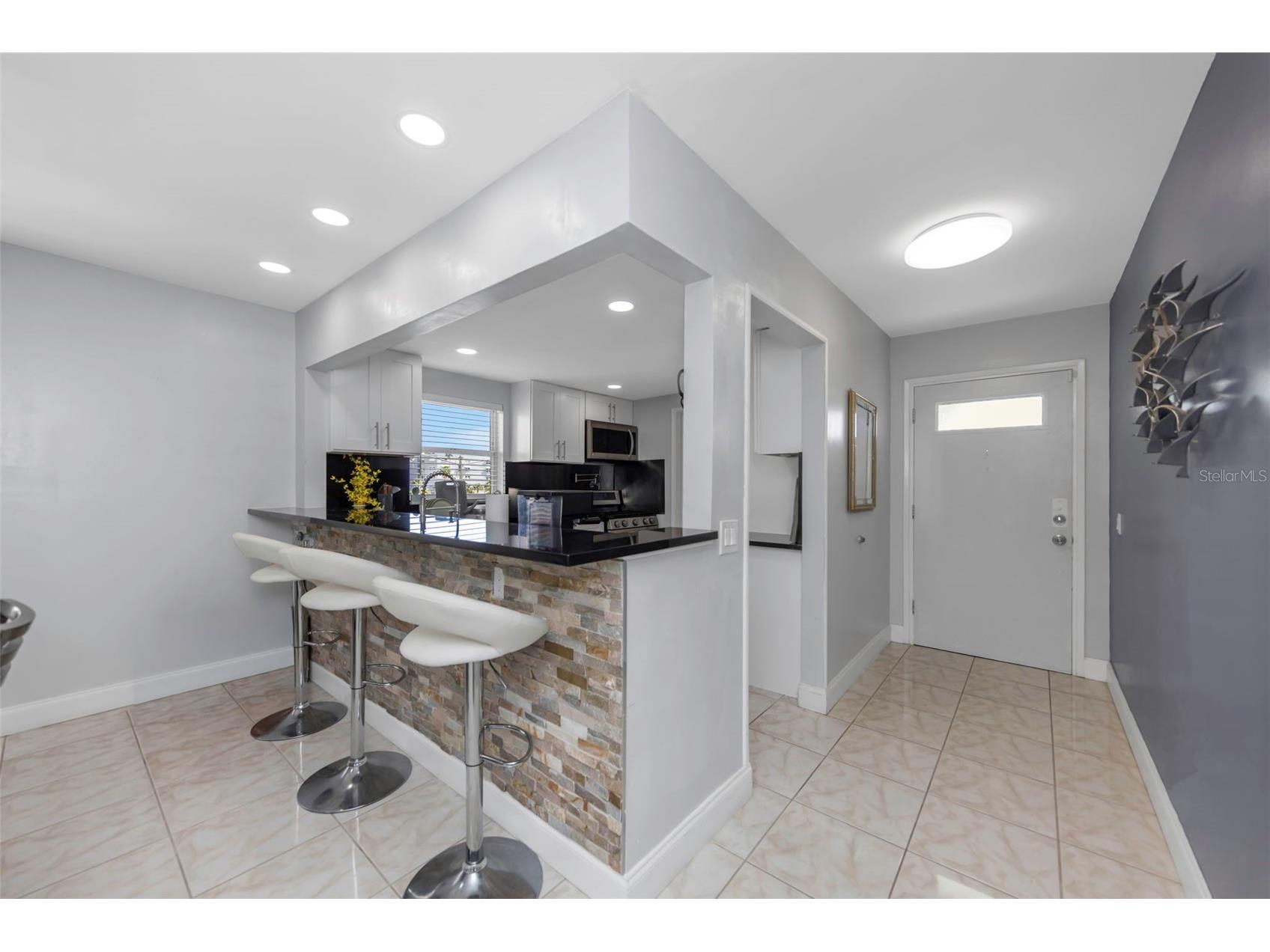 1819 Shore Drive S #318 South Pasadena FL 33707 TB8489184 image6