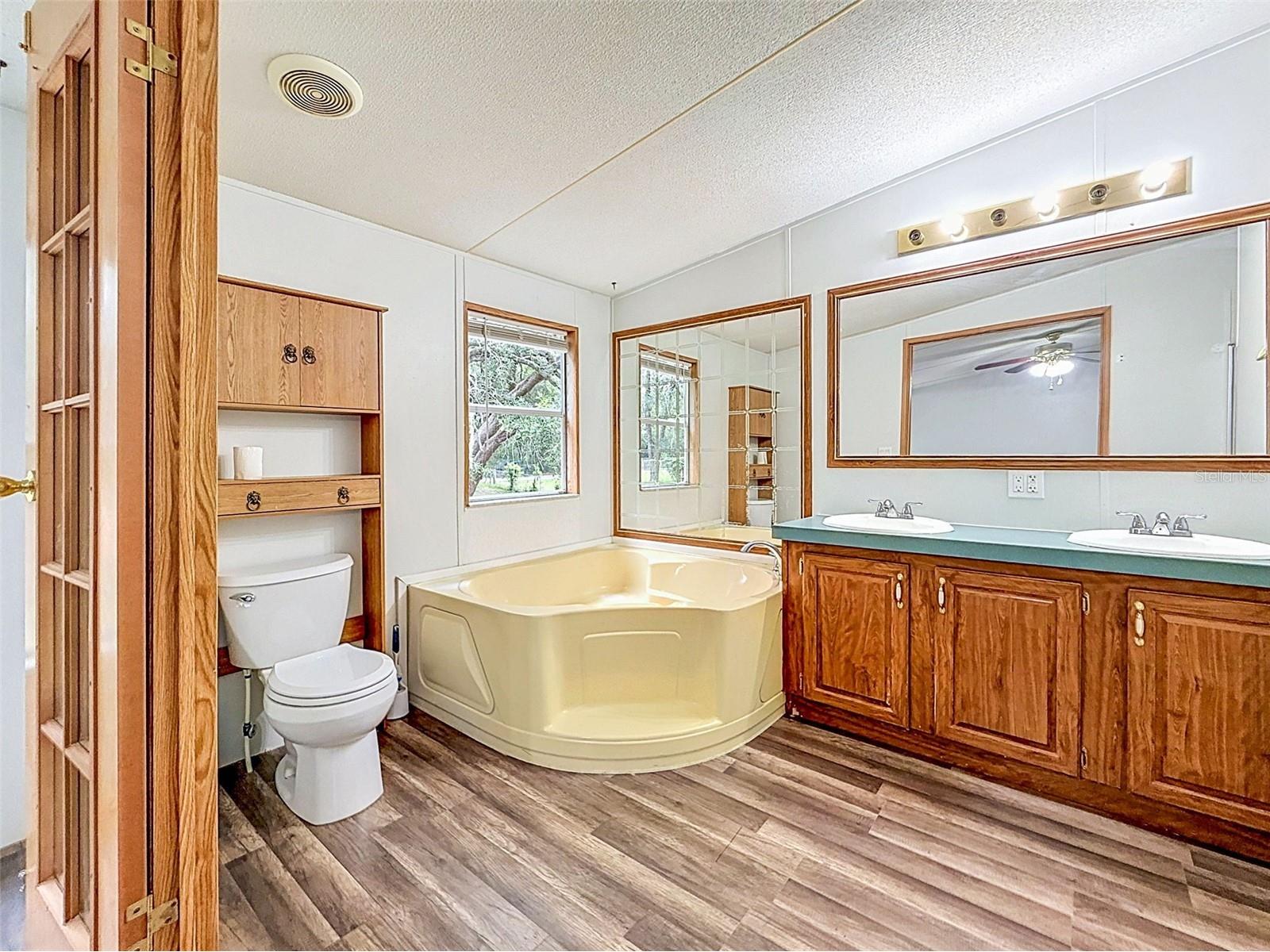 1819 Sinclair Hills Road Lutz FL 33549 TB8506871 image34