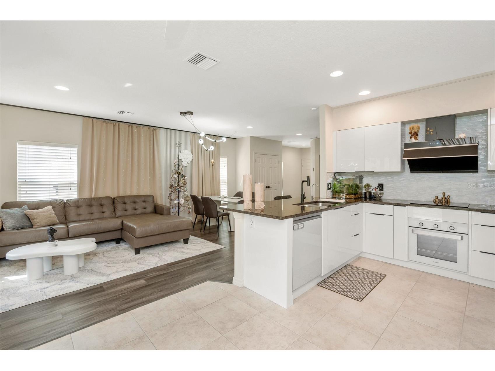 1819 Sommarie Way Tarpon Springs FL 34689 W7884743 image16
