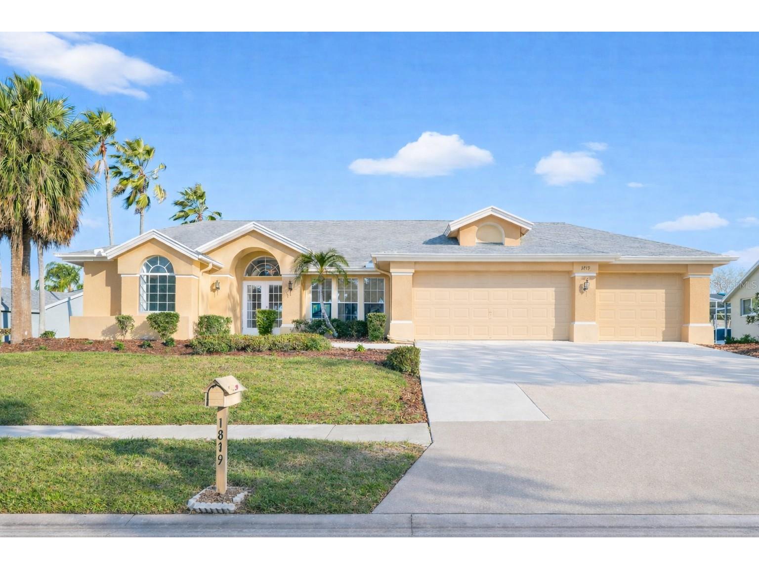 1819 Tree Swallow Way Palm Harbor FL 34683 TB8465526 image1