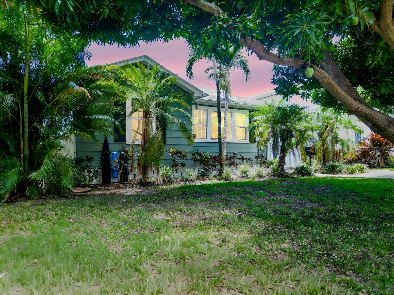 182 29th Avenue N Saint Petersburg FL 33704 TB8522082 image2