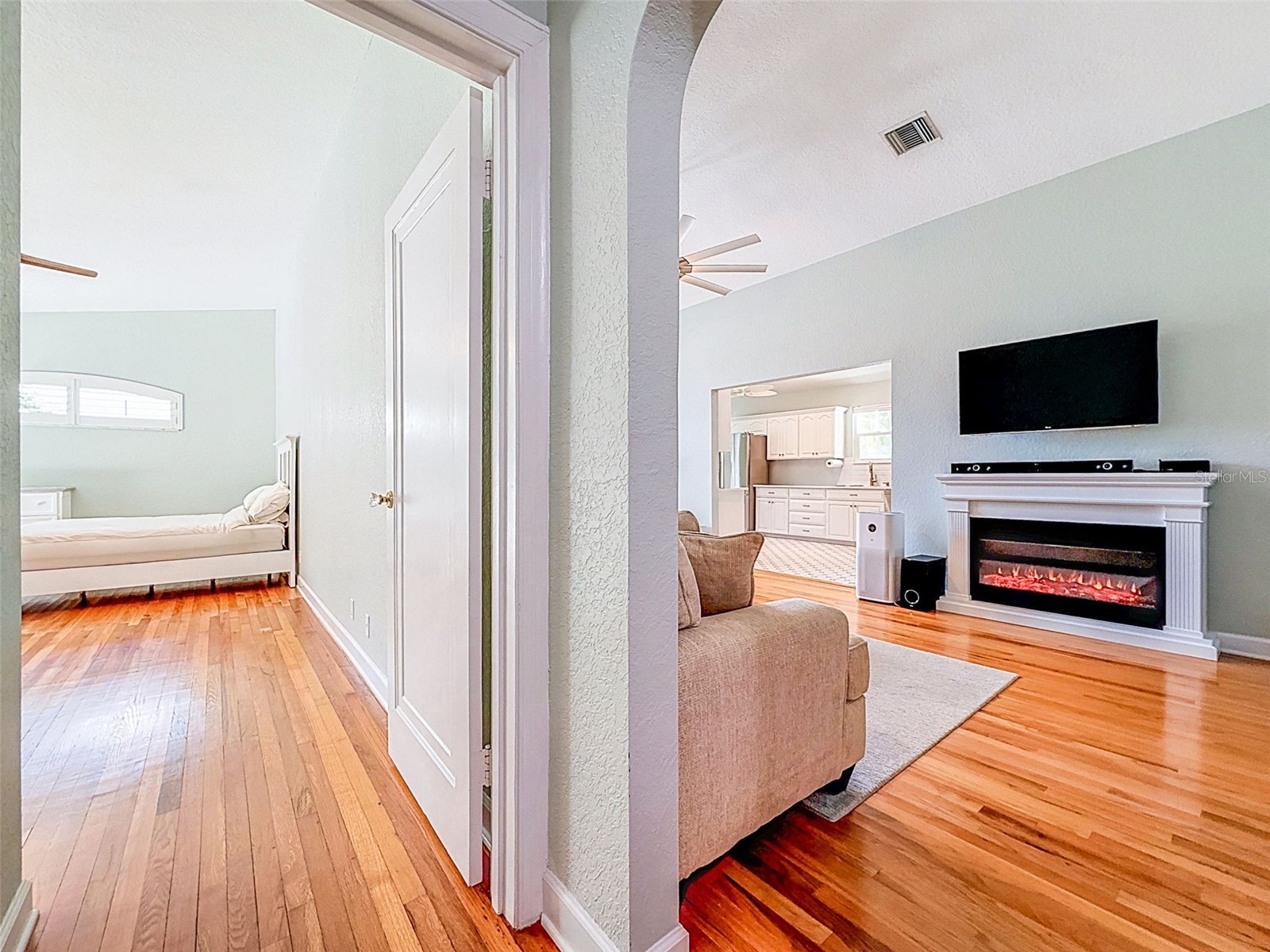 182 29th Avenue N Saint Petersburg FL 33704 TB8522082 image22