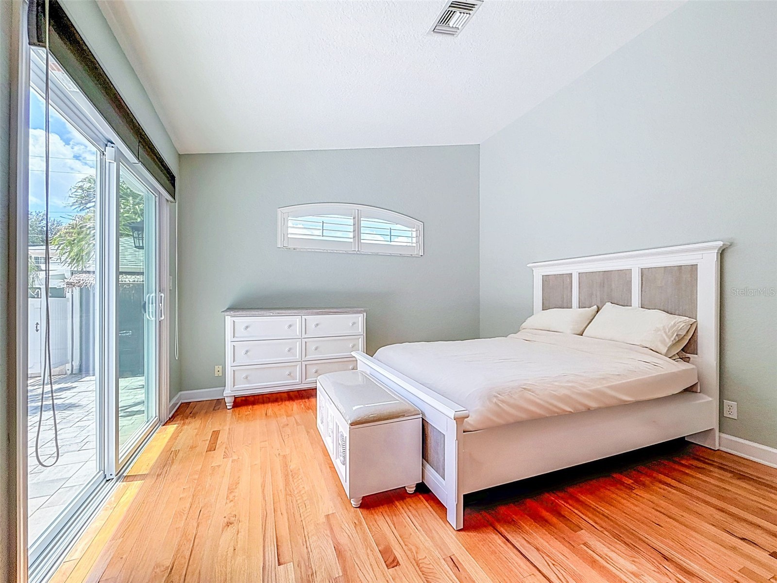 182 29th Avenue N Saint Petersburg FL 33704 TB8522082 image57