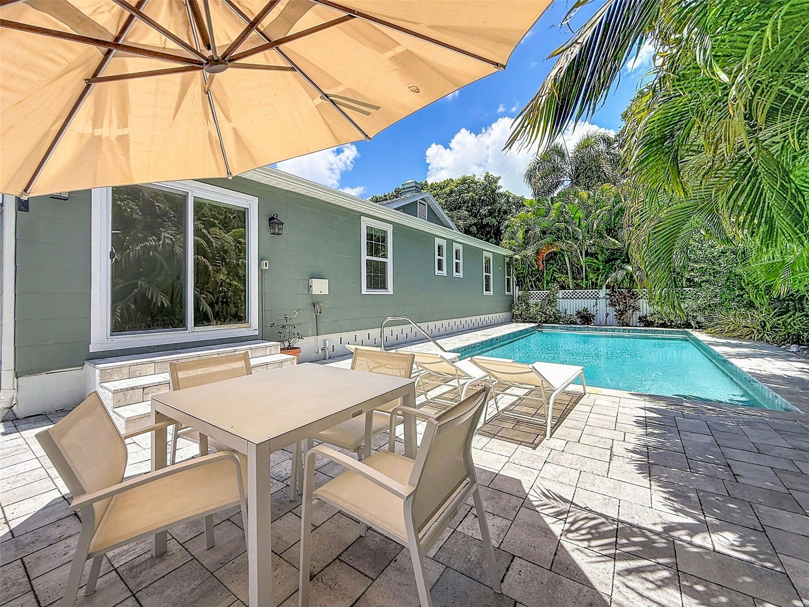 182 29th Avenue N Saint Petersburg FL 33704 TB8522082 image63