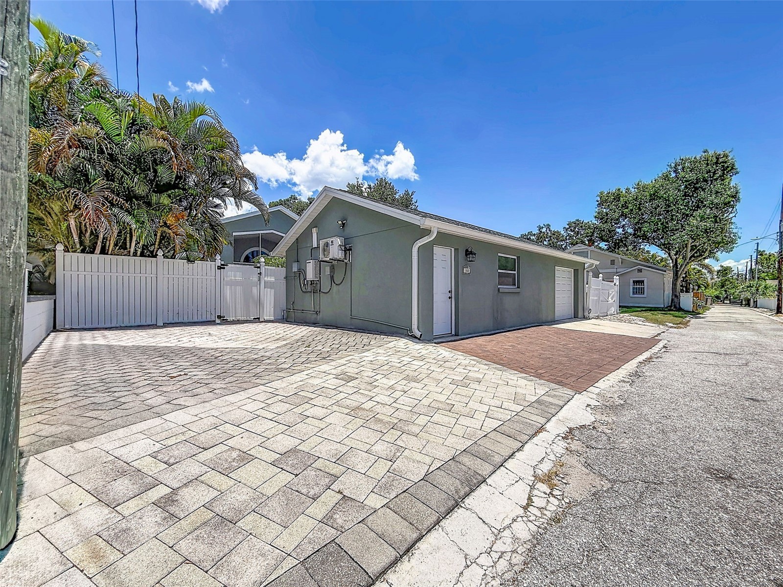 182 29th Avenue N Saint Petersburg FL 33704 TB8522082 image78