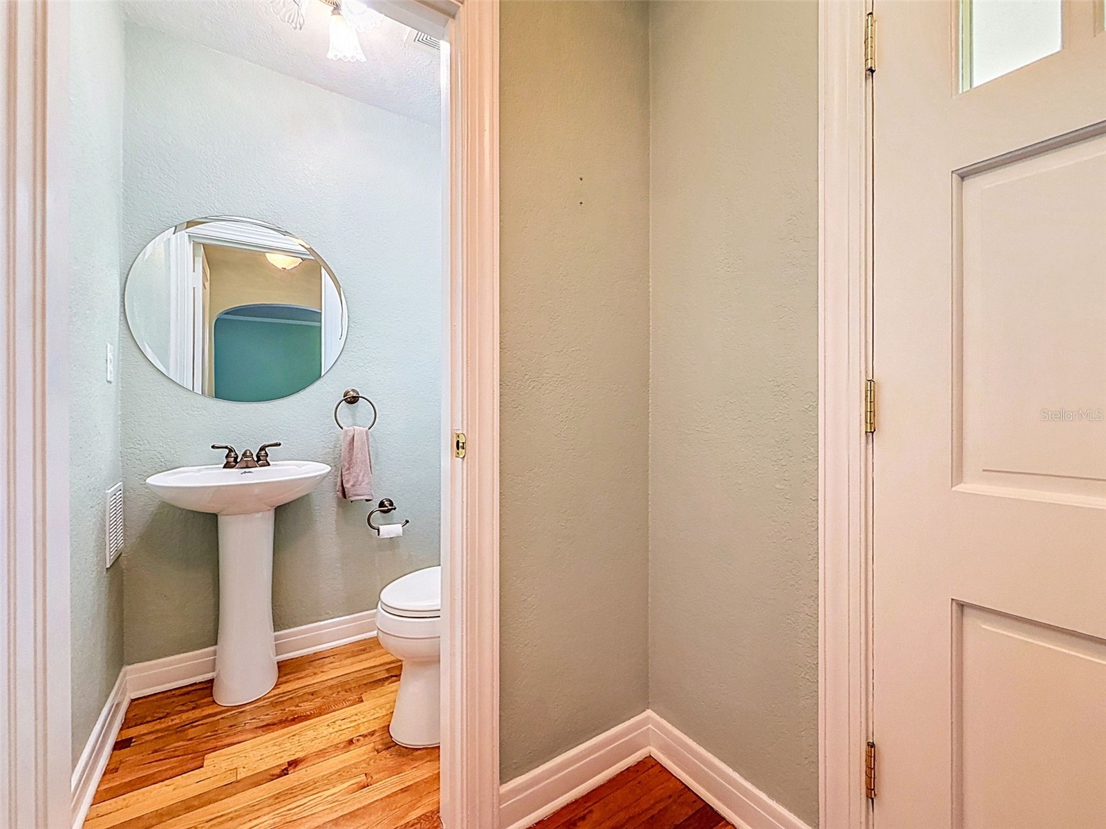 182 29th Avenue N Saint Petersburg FL 33704 TB8522082 image8