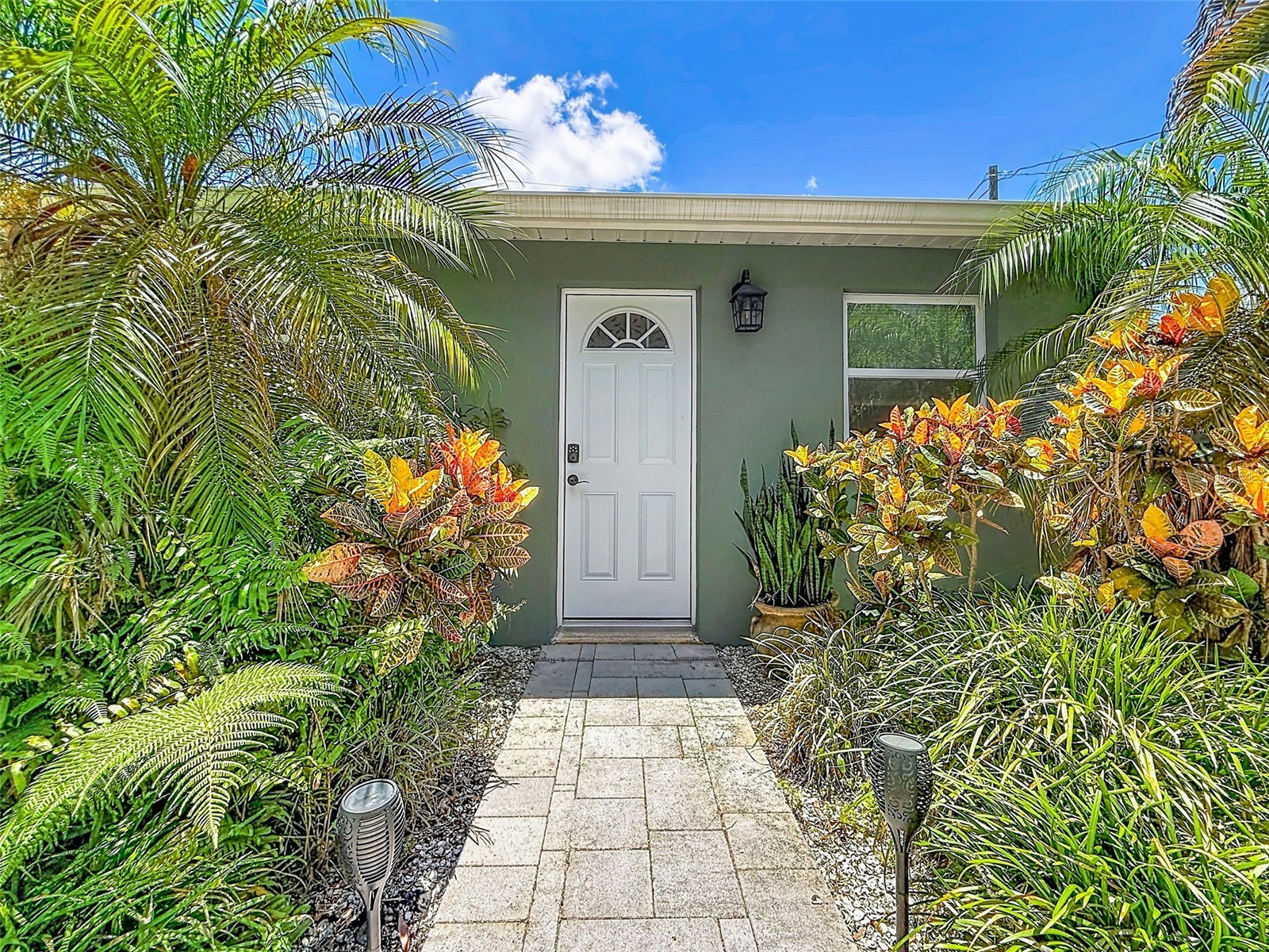 182 29th Avenue N Saint Petersburg FL 33704 TB8522082 image80