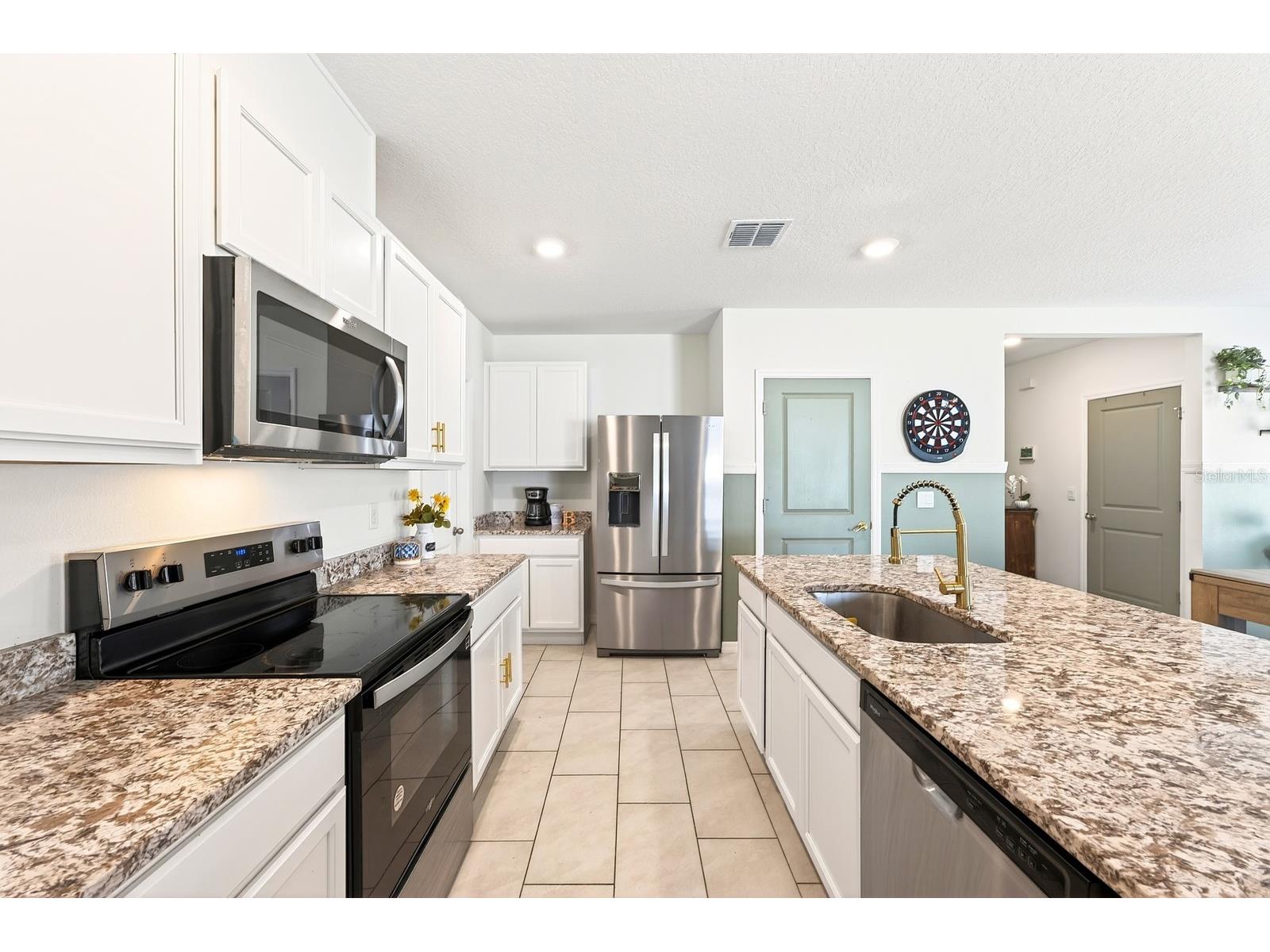 182 Amberwood Way Umatilla FL 32784 O6400854 image4