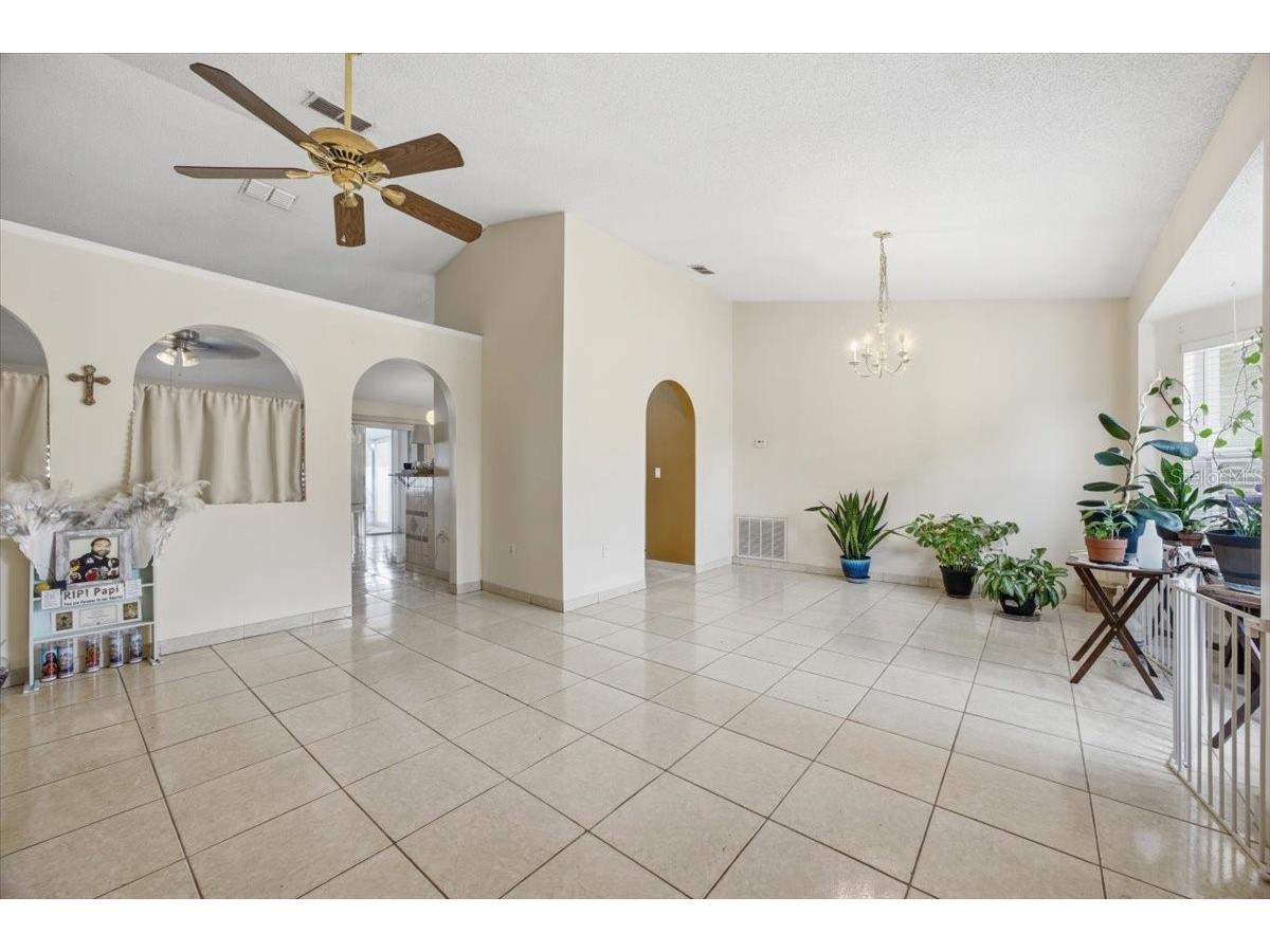 182 Birmingham Drive Kissimmee FL 34758 R4911296 image4