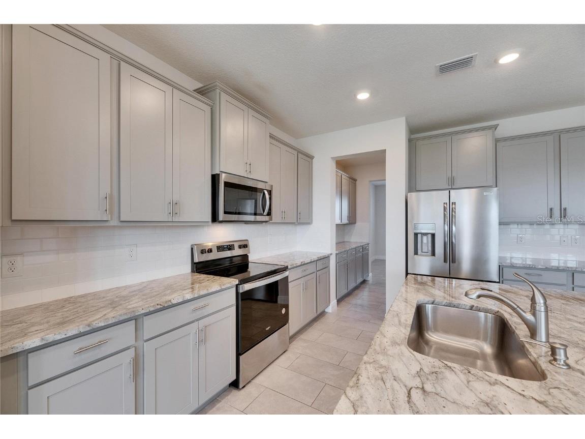 182 Mangrove Manor Drive Apollo Beach FL 33572 TB8462275 image13