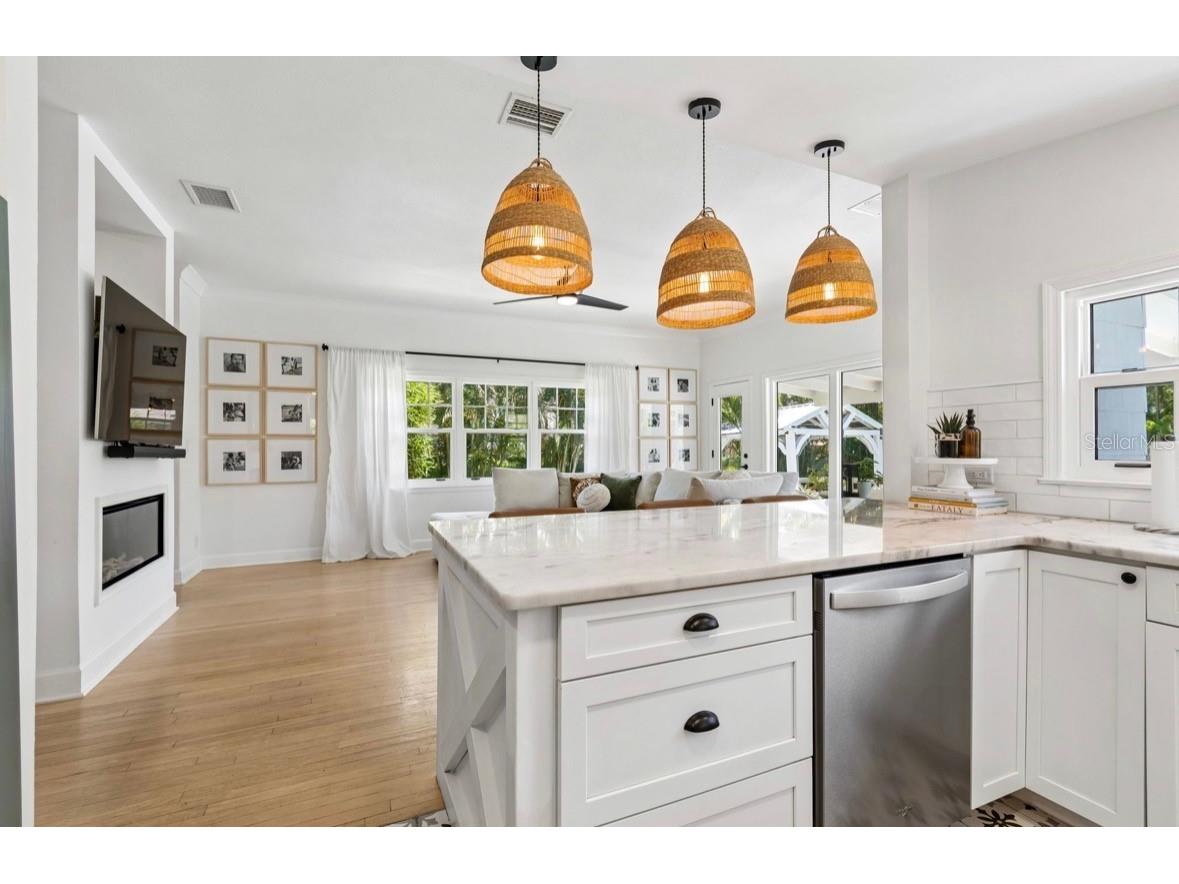 1820 1st Street N Saint Petersburg FL 33704 TB8503355 image13