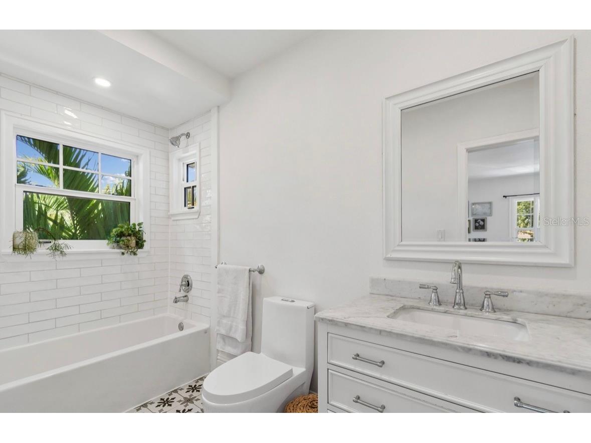 1820 1st Street N Saint Petersburg FL 33704 TB8503355 image54