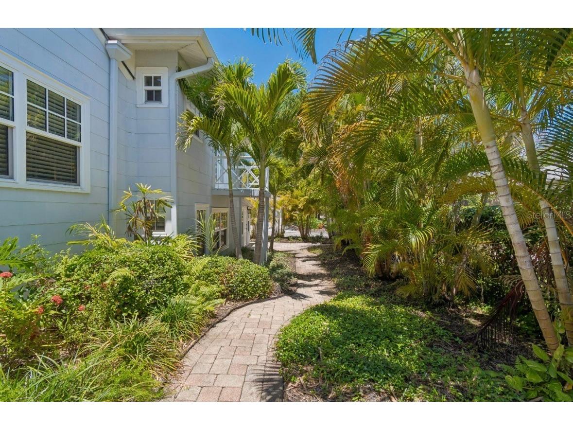 1820 1st Street N Saint Petersburg FL 33704 TB8503355 image78
