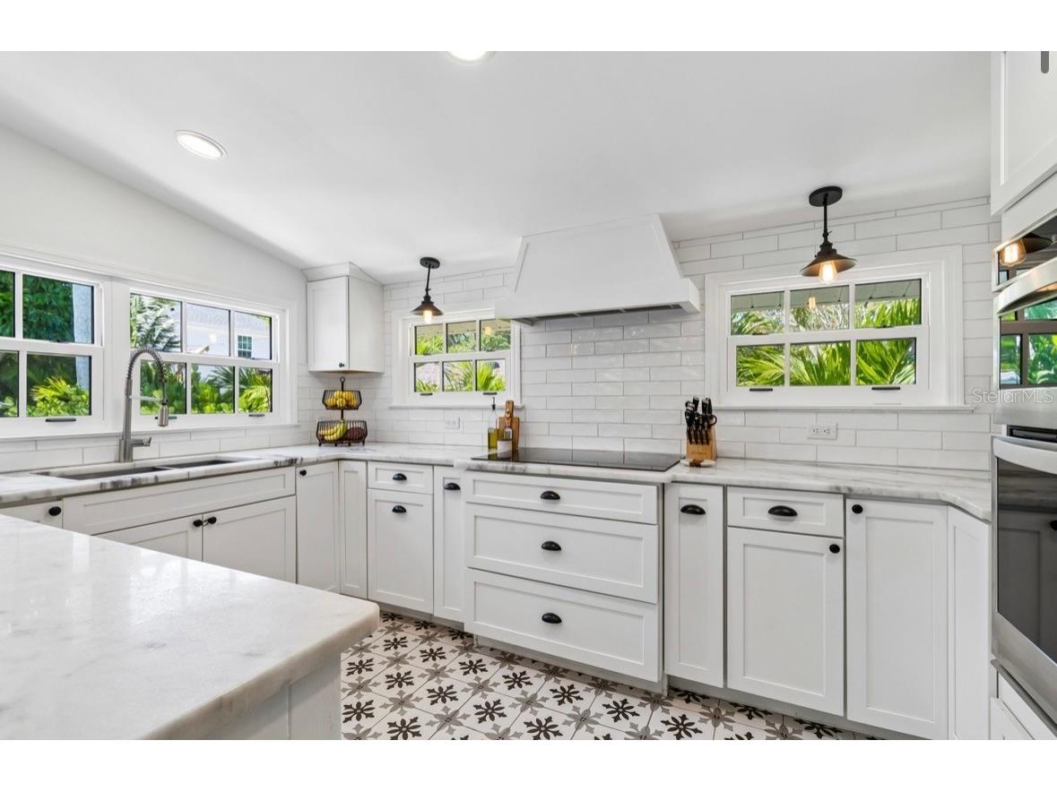 1820 1st Street N Saint Petersburg FL 33704 TB8503355 image8