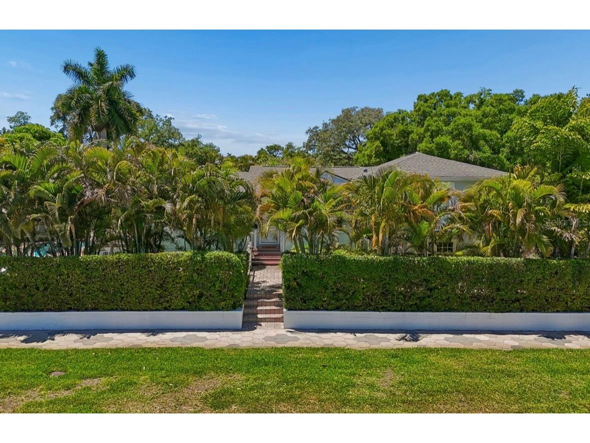 1820 1st Street N Saint Petersburg FL 33704 TB8503355 image88