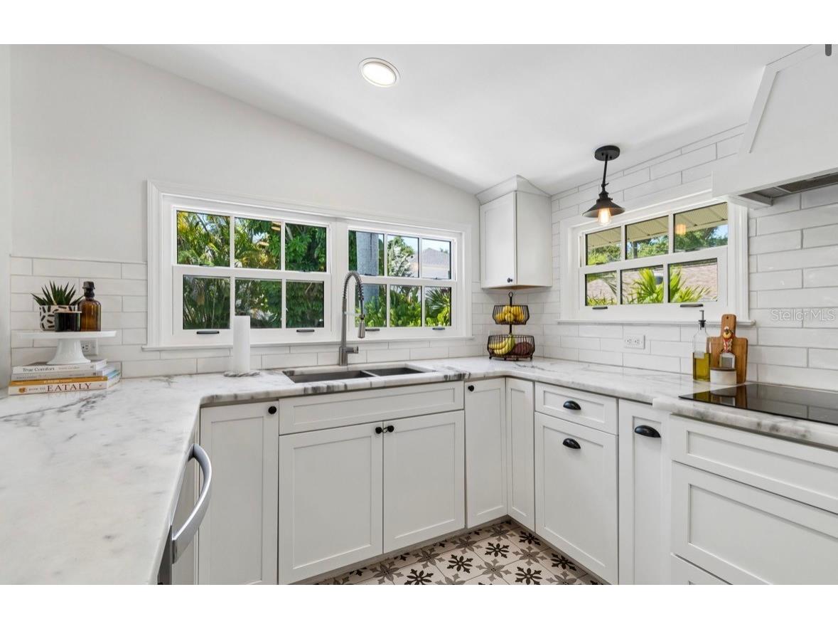 1820 1st Street N Saint Petersburg FL 33704 TB8503355 image9