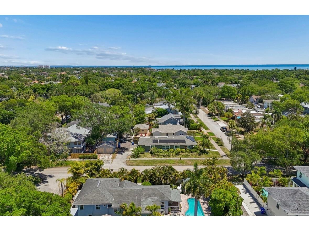 1820 1st Street N Saint Petersburg FL 33704 TB8503355 image96