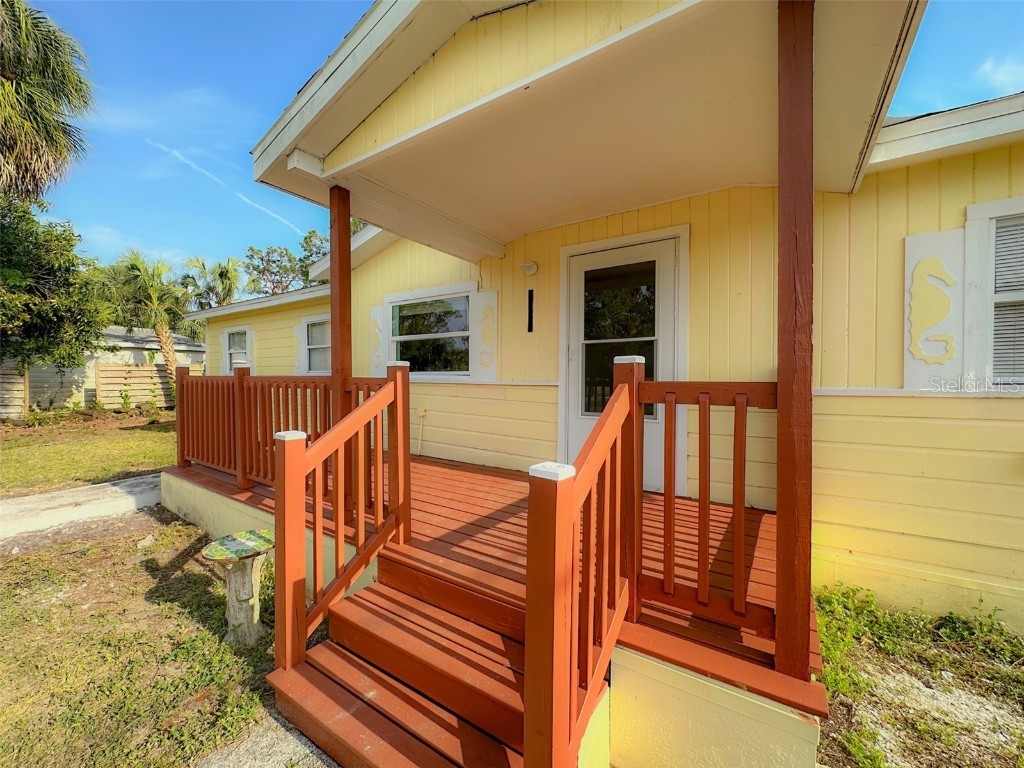 1820 Bayonne Street Sarasota FL 34231 T3446570 image1