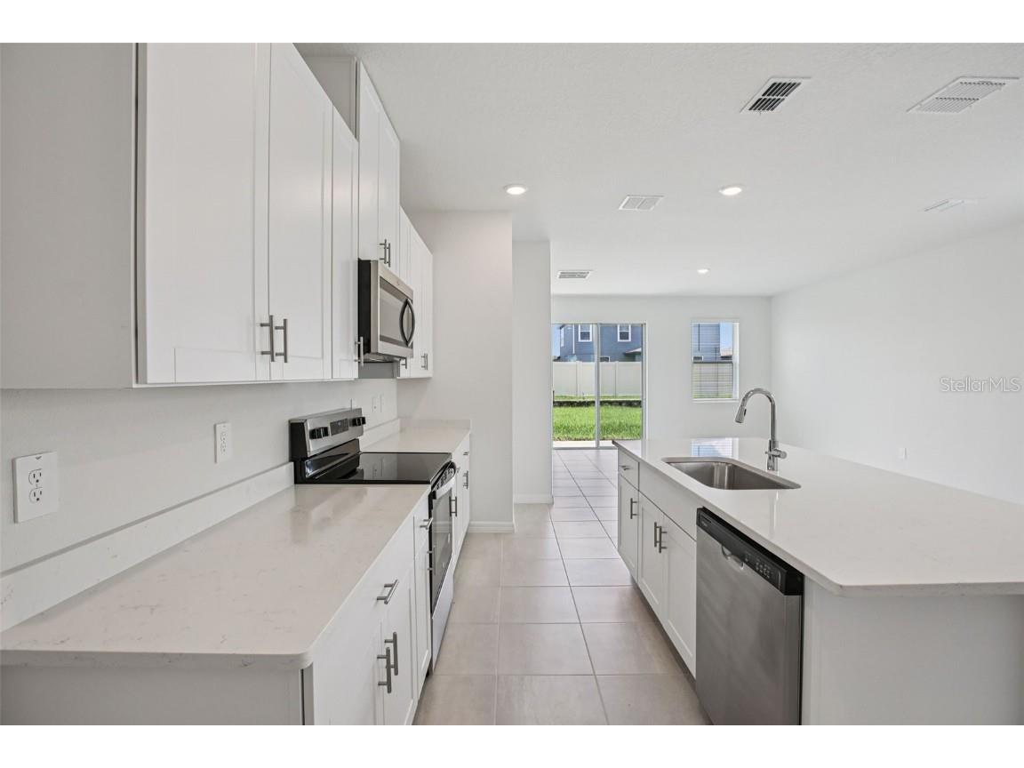 1820 Brekey Way Zephyrhills FL 33541 O6342333 image16