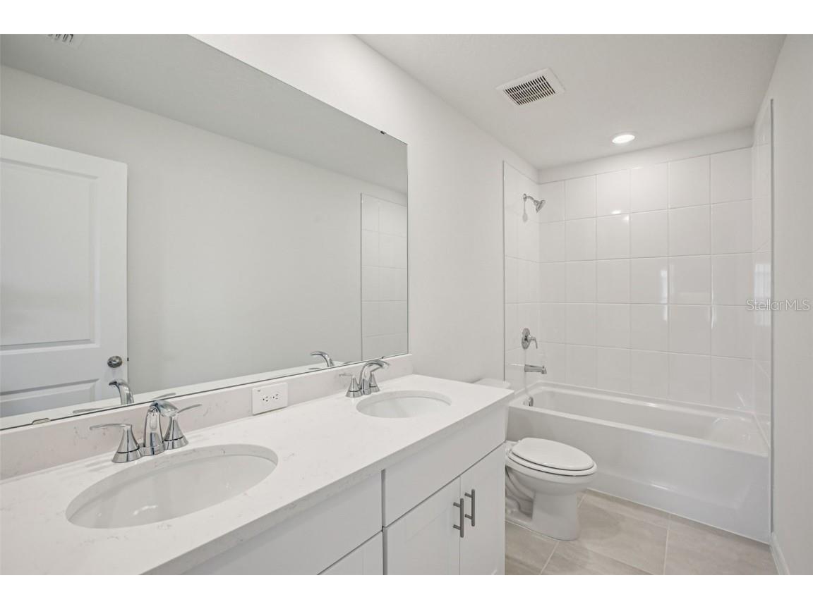 1820 Brekey Way Zephyrhills FL 33541 O6342333 image30