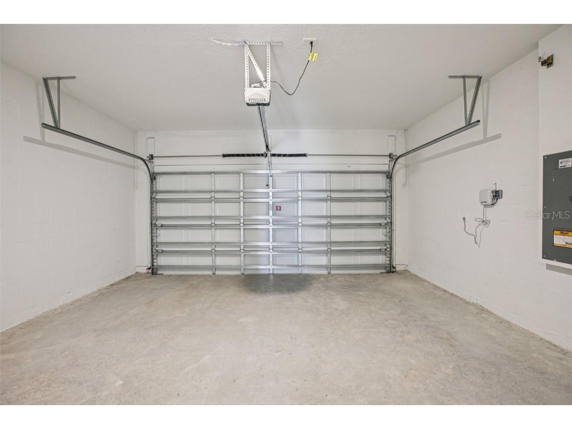 1820 Brekey Way Zephyrhills FL 33541 O6342333 image37