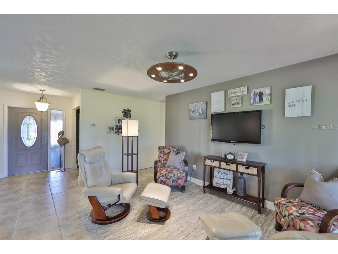 1820 El Rancho Drive Sun City Center FL 33573 A4661623 image41