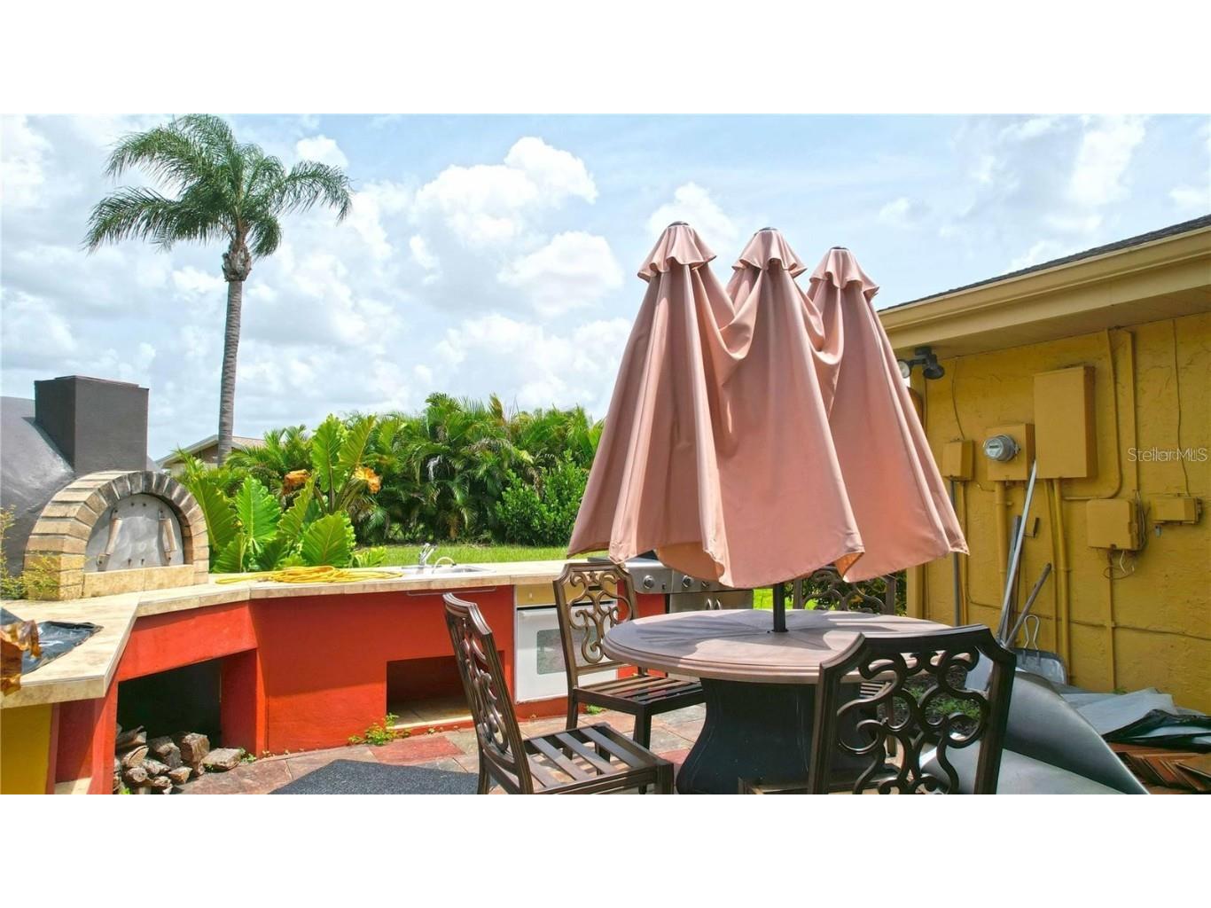 1820 El Rancho Drive Sun City Center FL 33573 A4661623 image9