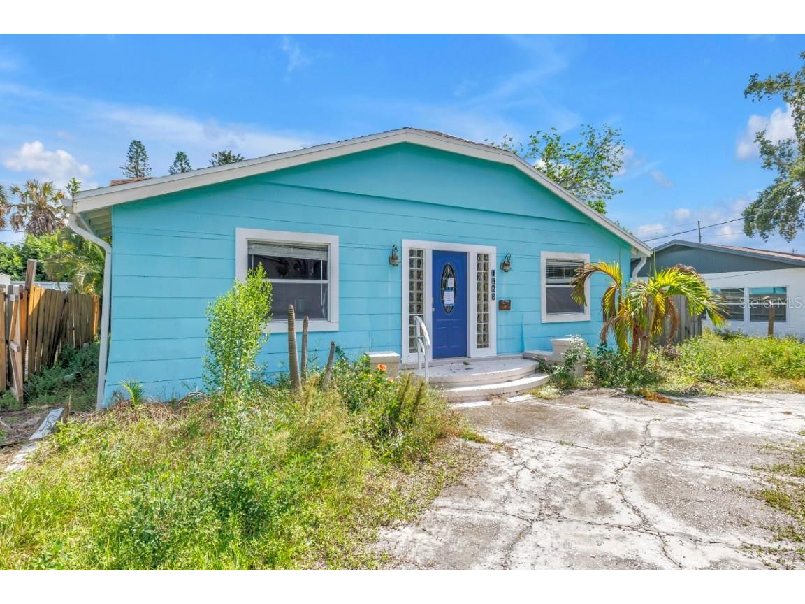 1820 Montana Avenue NE Saint Petersburg FL 33703 TB8427202 image1