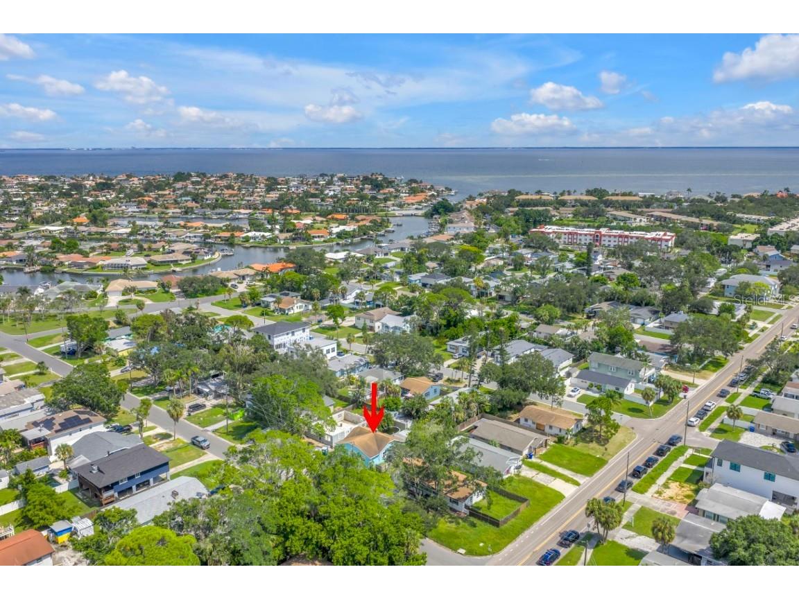 1820 Montana Avenue NE Saint Petersburg FL 33703 TB8427202 image3