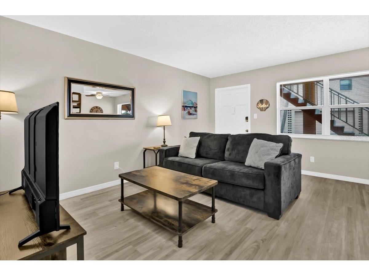 18205 Gulf Boulevard Saint Petersburg FL 33708 TB8423471 image5
