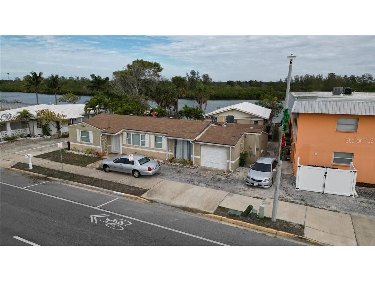 18207 Gulf Boulevard Redington Shores FL 33708 TB8423521 image1