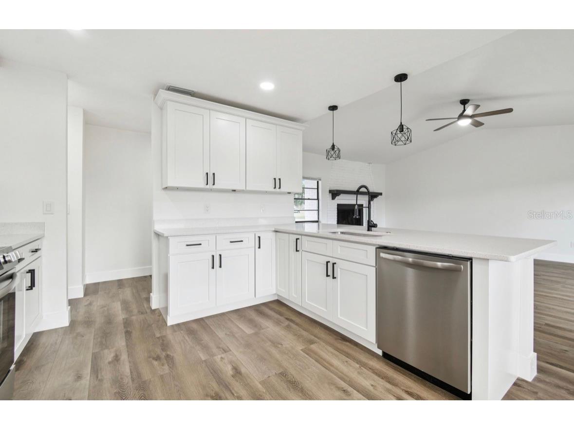 18208 State Road 52 Land O Lakes FL 34638 TB8453423 image7