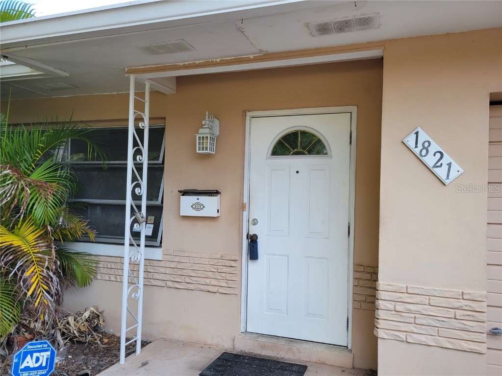1821 59th Street N Saint Petersburg FL 33710 U8223126 image1
