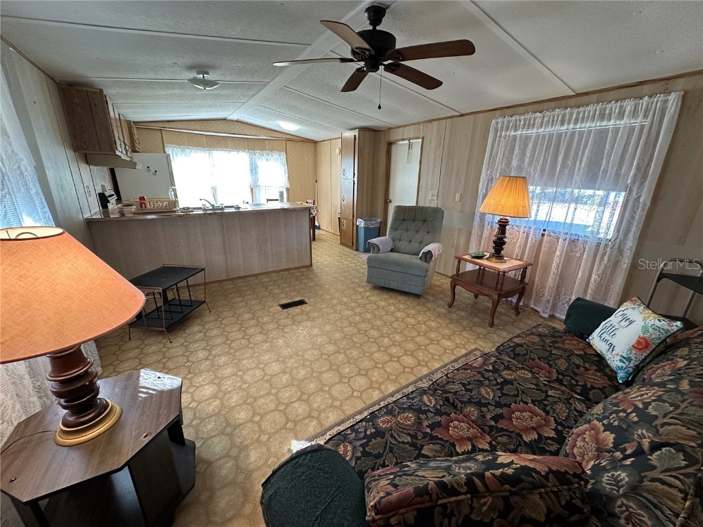 1821 Fruitland Park Circle Eagle Lake FL 33839 L4957242 image9