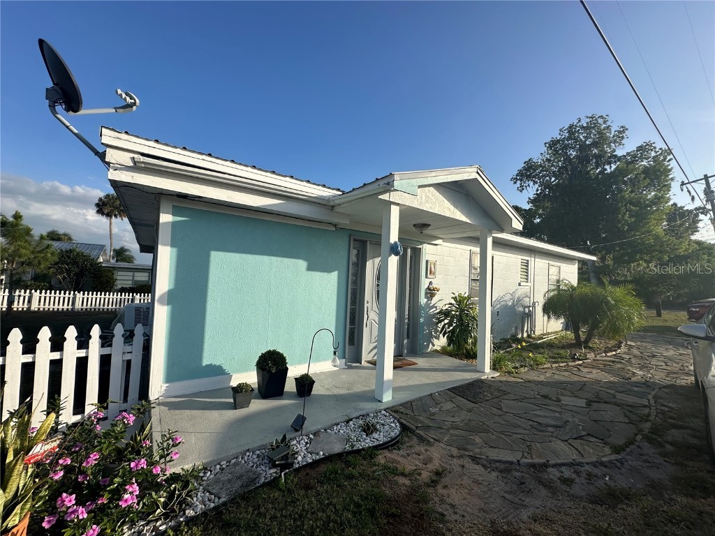 1821 N Reedy Lake Boulevard Frostproof FL 33843 - REEDY LAKE S5127119 image1