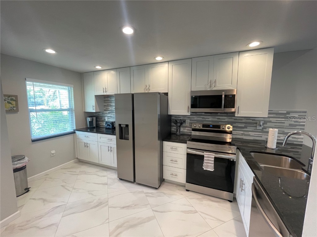 1821 Orange Boulevard Way Palm Harbor FL 34683 U8214210 image5