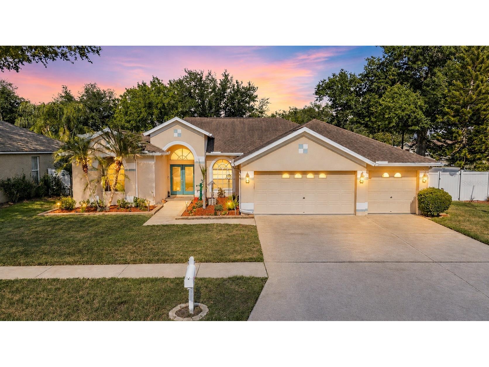 1821 Palm Ridge Place Valrico FL 33594 TB8506948 image1