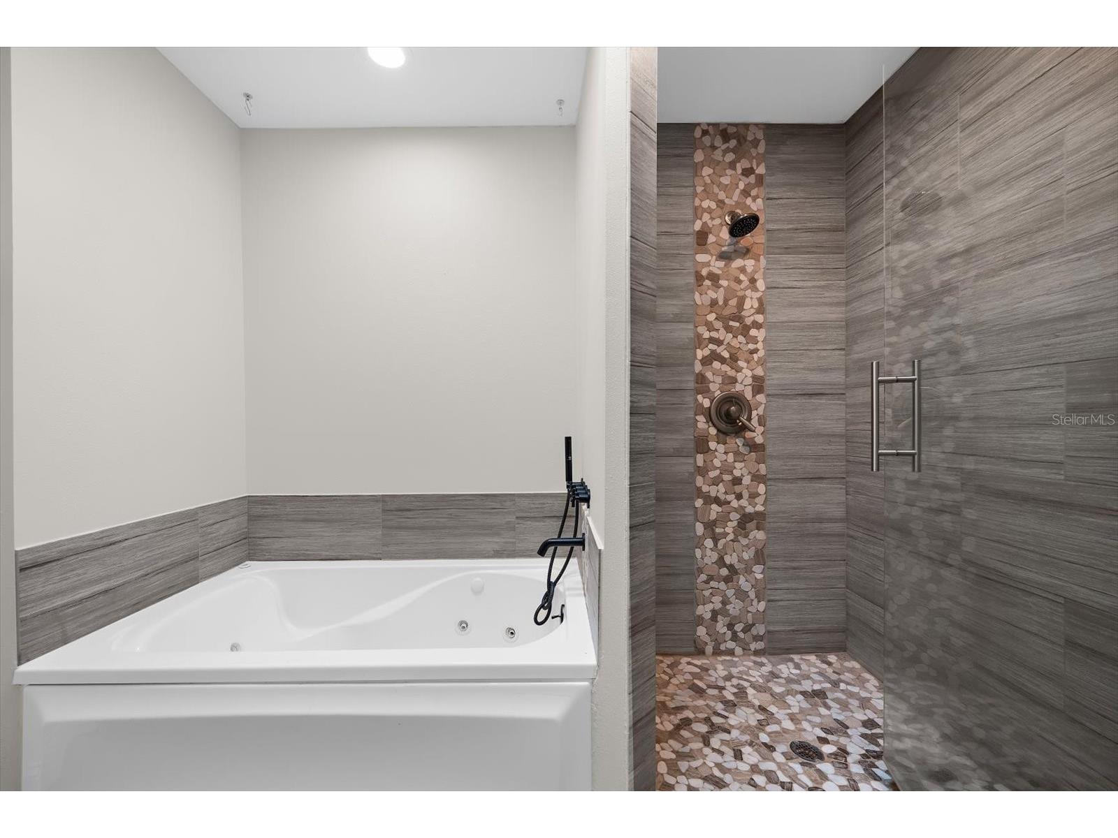 1821 Racimo Drive Sarasota FL 34240 A4690267 image26