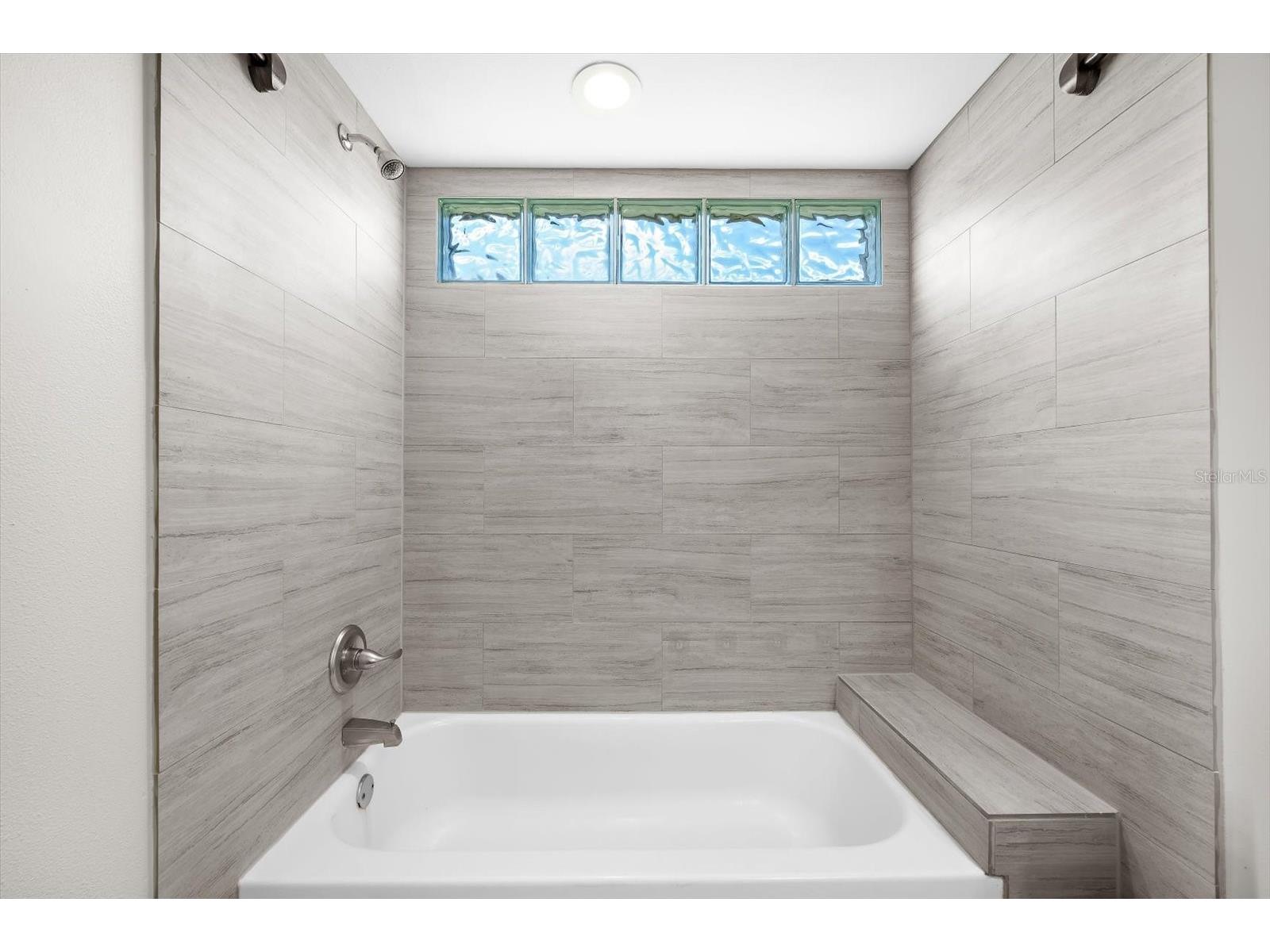 1821 Racimo Drive Sarasota FL 34240 A4690267 image35