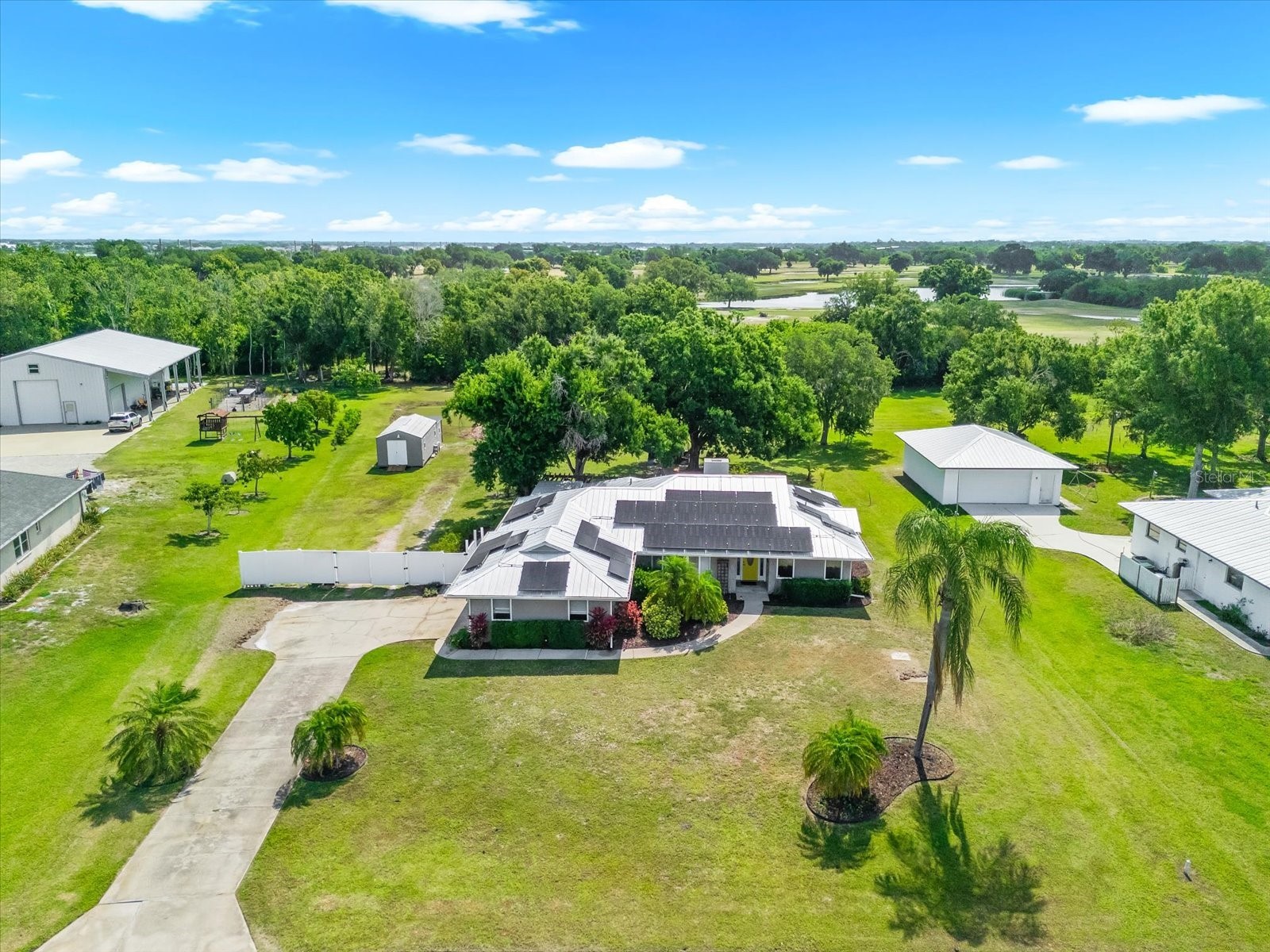 1821 Racimo Drive Sarasota FL 34240 A4690267 image36