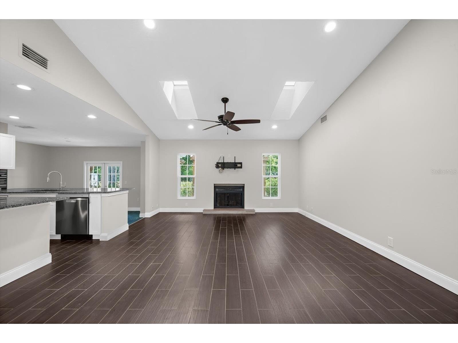 1821 Racimo Drive Sarasota FL 34240 A4690267 image8