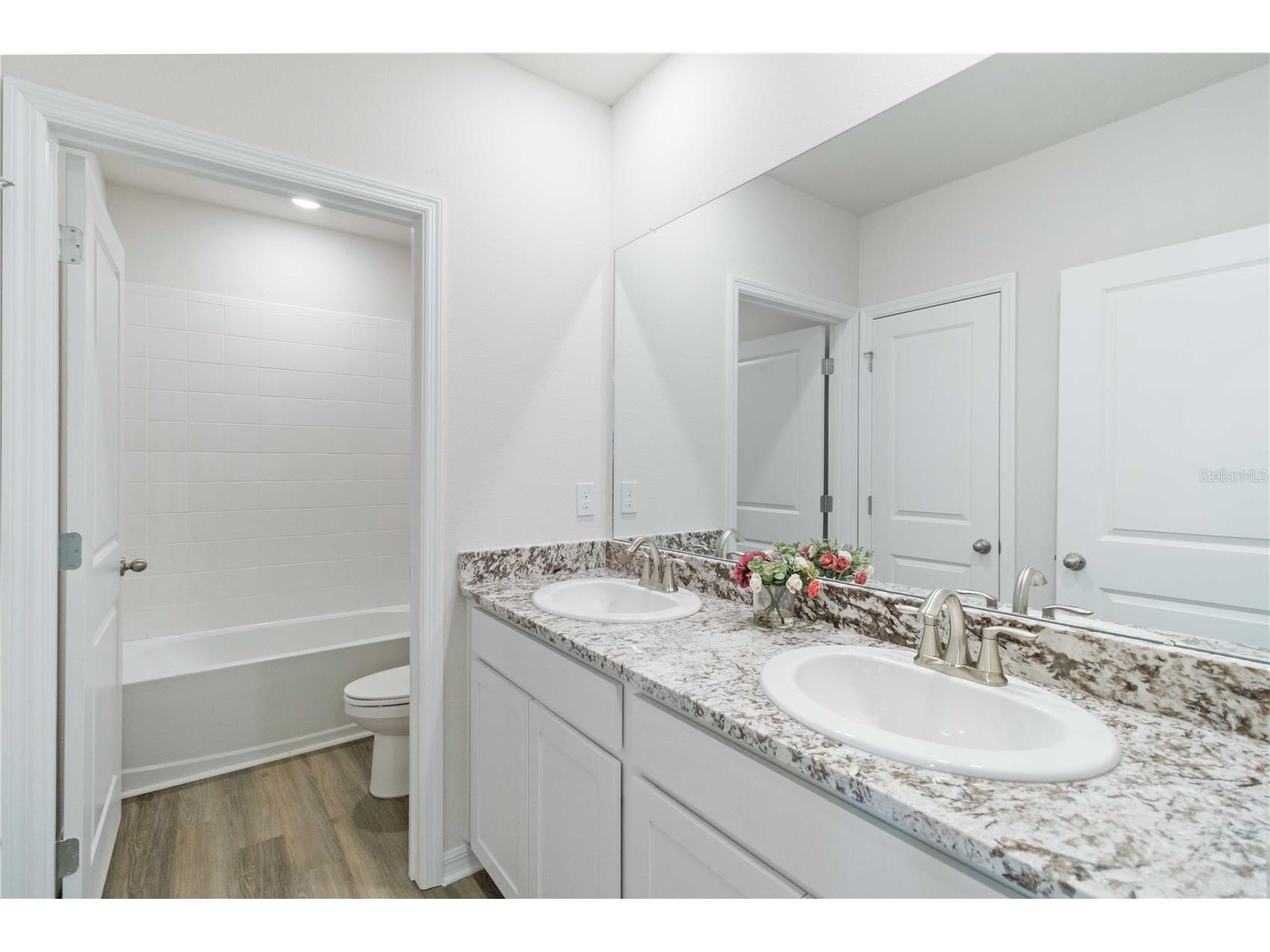 18211 Fattoria Terrace Bradenton FL 34211 A4684451 image16