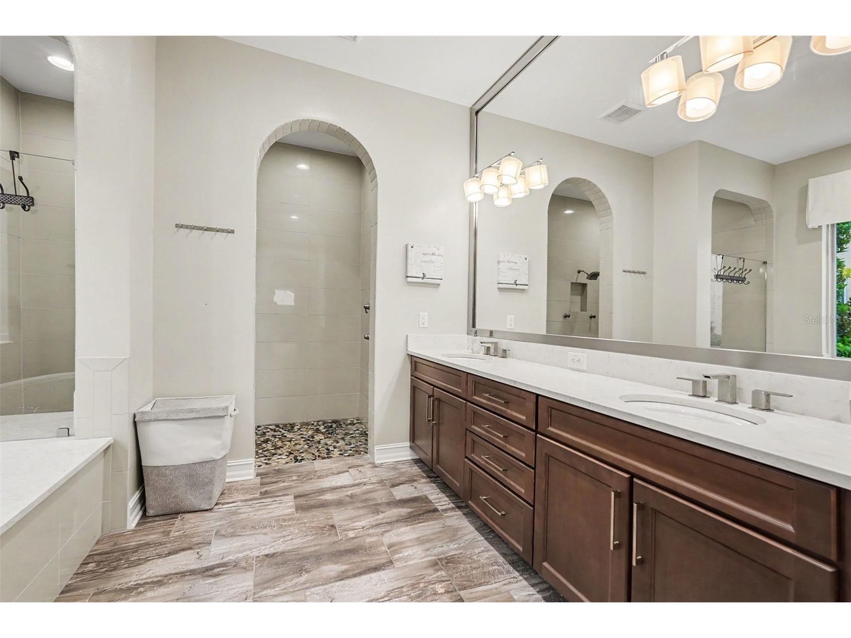 18213 Pine Hammock Boulevard Lutz FL 33548 TB8509477 image22