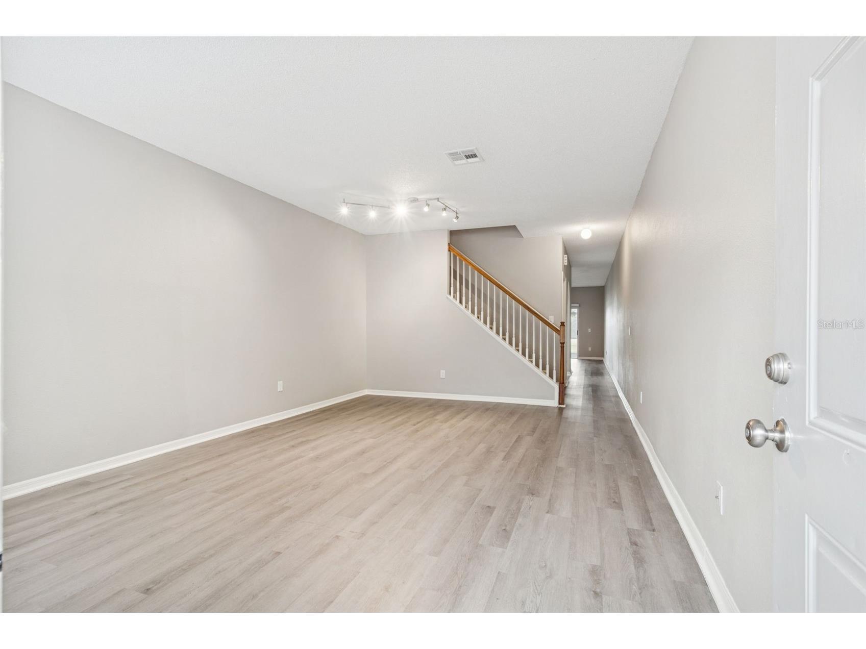 18214 Paradise Point Drive Tampa FL 33647 TB8461805 image7
