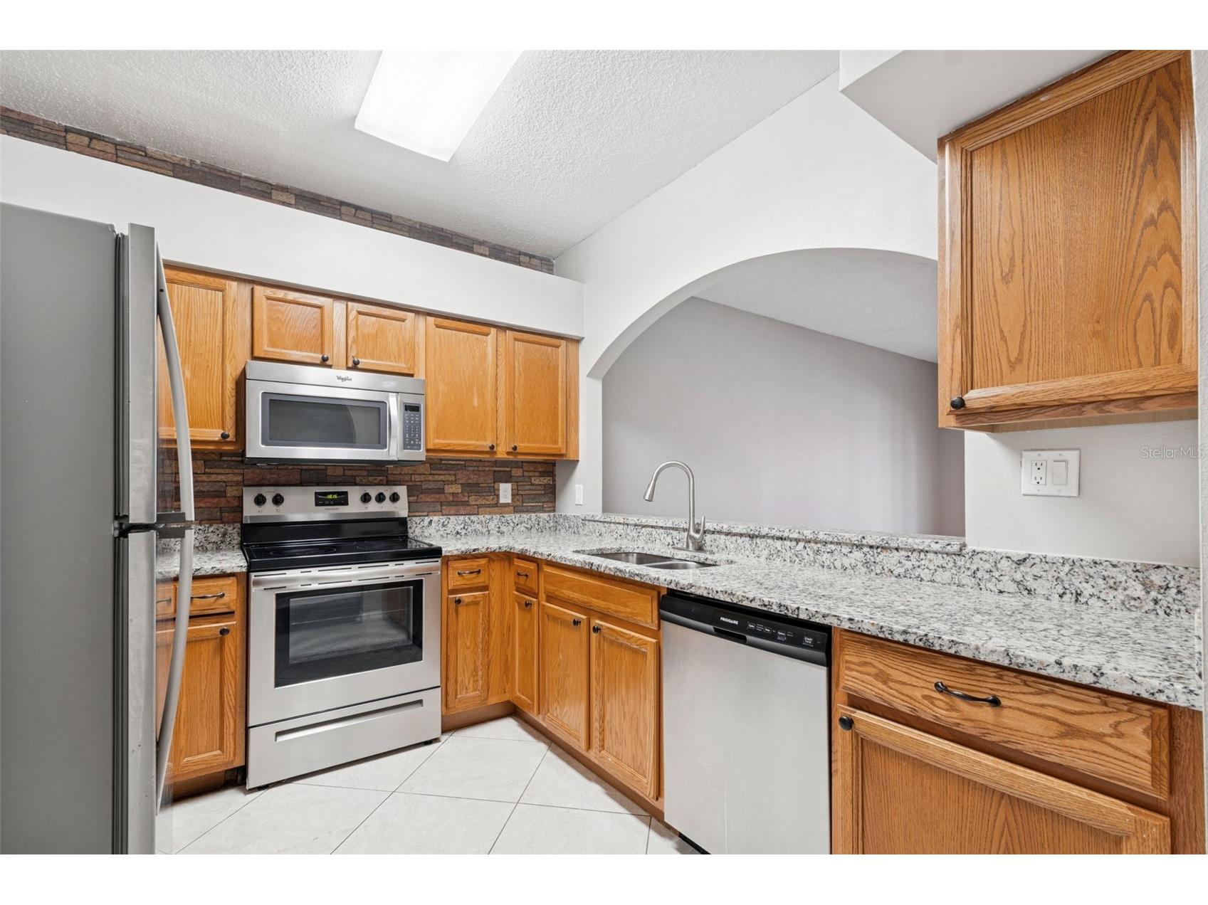 18214 Paradise Point Drive Tampa FL 33647 TB8461805 image9