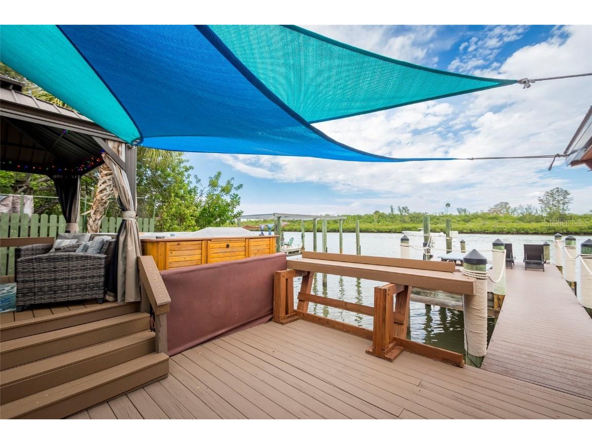 18219 Gulf Boulevard Redington Shores FL 33708 - INTERCOASTAL WATERWAY T3479449 image1