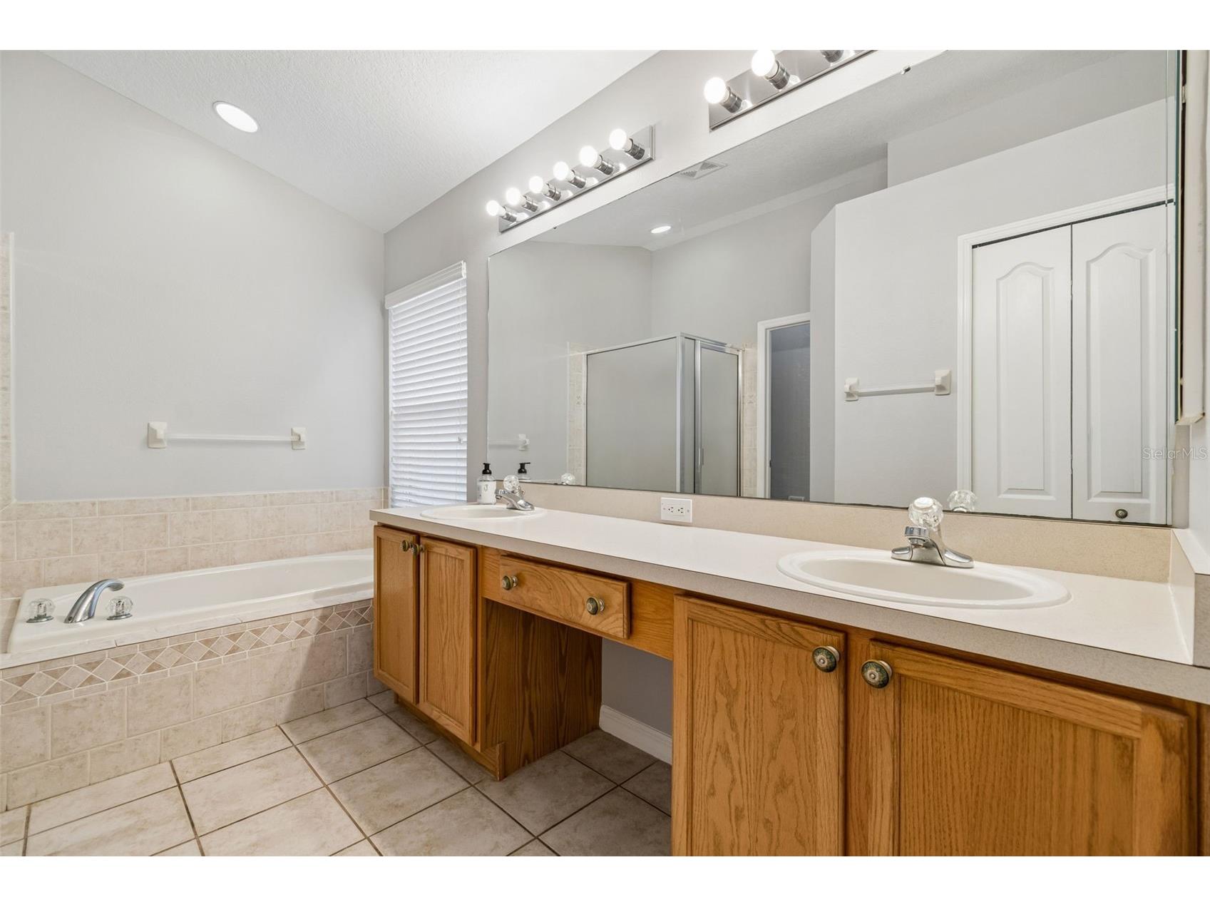 1822 Greystone Heights Drive Valrico FL 33594 W7885968 image21
