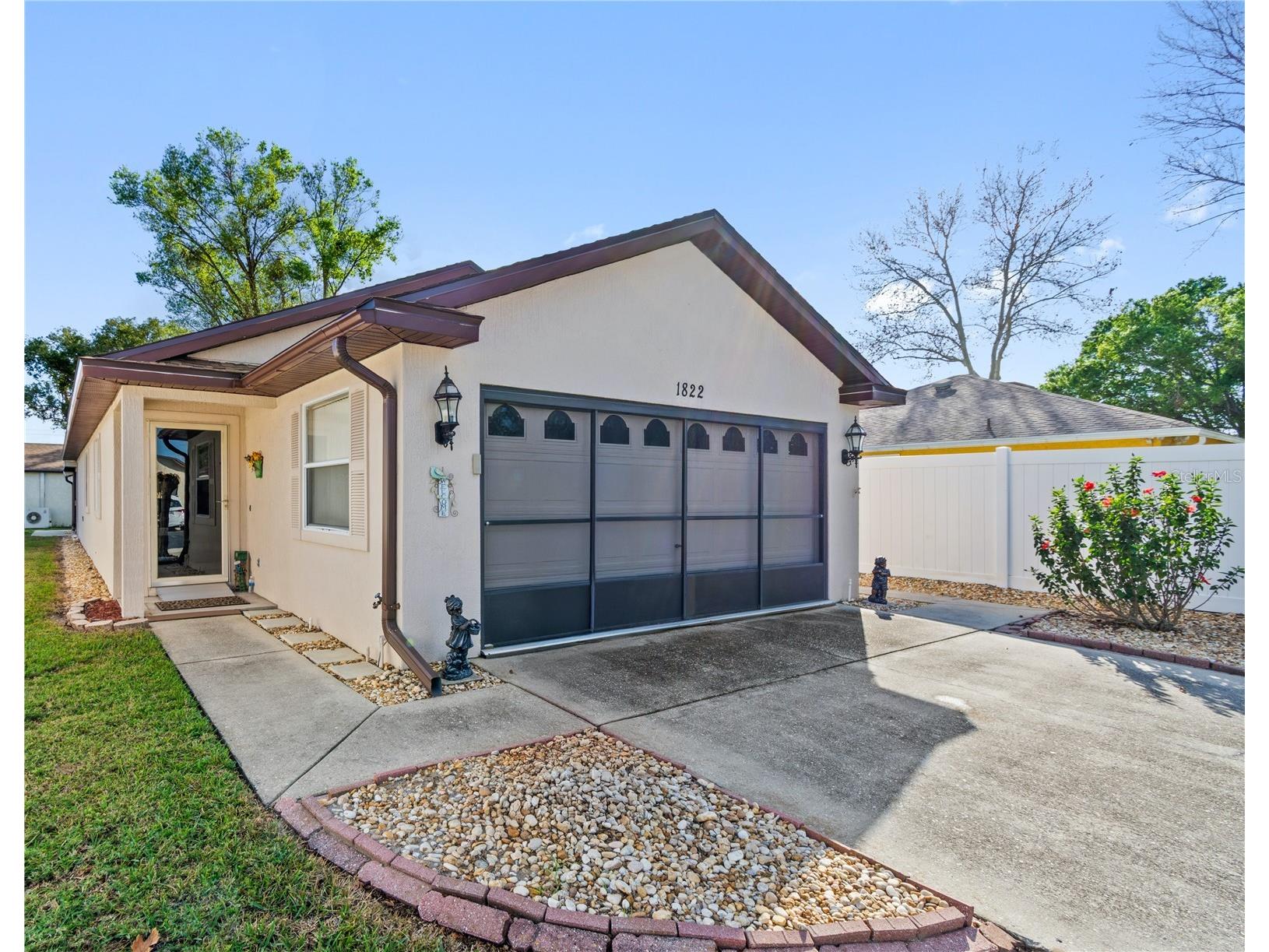 1822 Nicaragua Way Winter Haven FL 33881 P4936493 image1