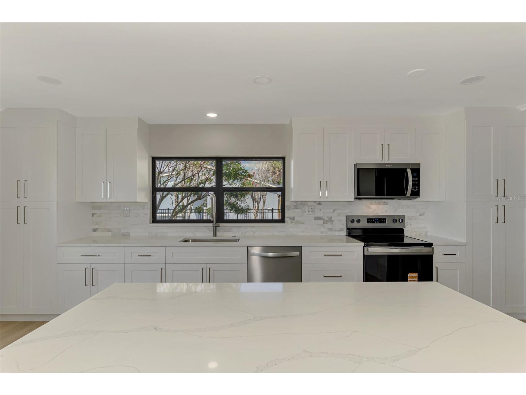 1822 Riverside Drive E Bradenton FL 34208 - MANATEE RIVER A4687798 image15